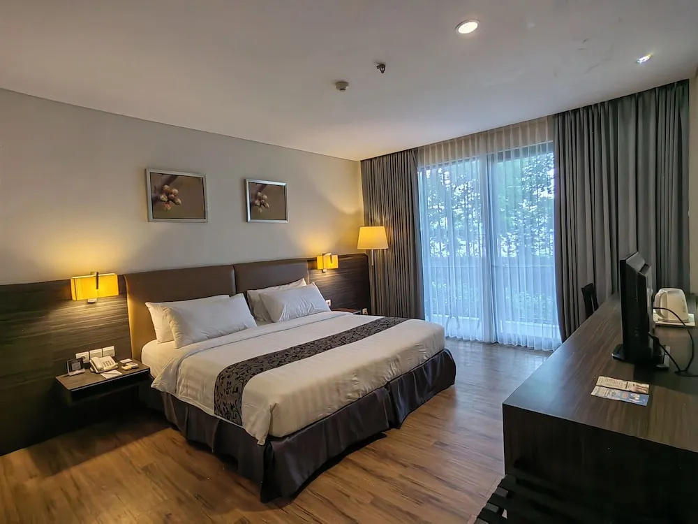 Business room with balcony