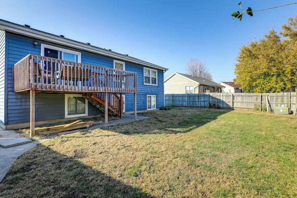 3 Mi to UNL & Memorial Stadium: Home w/ Large Yard