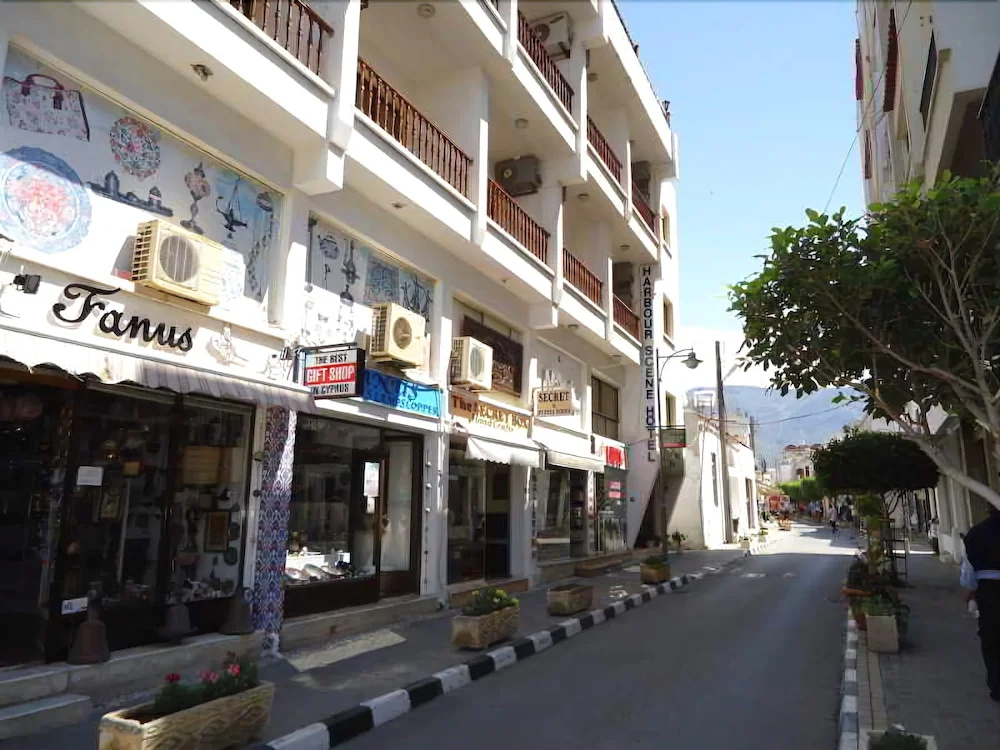 Harbour Scene Hotel