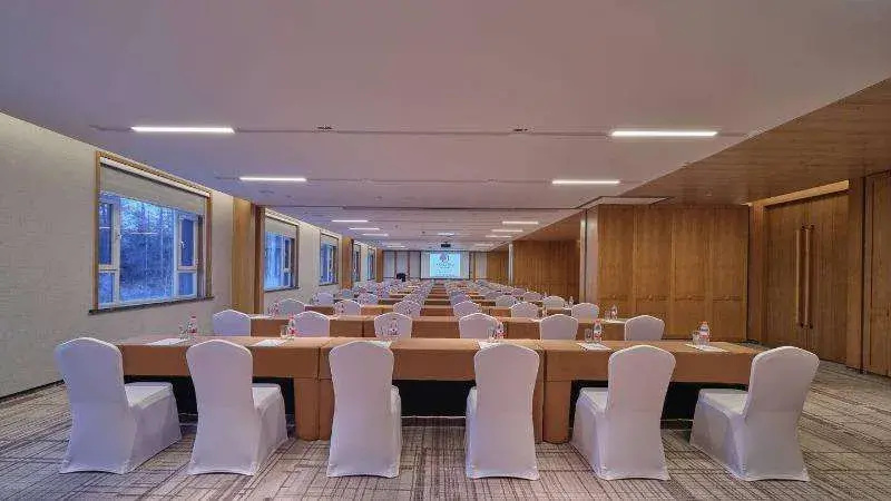 Doubletree By Hilton Changbaishan Hot Spring - фото 11