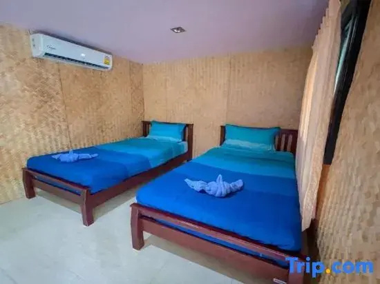 Double Bungalow with garden view (twin beds)