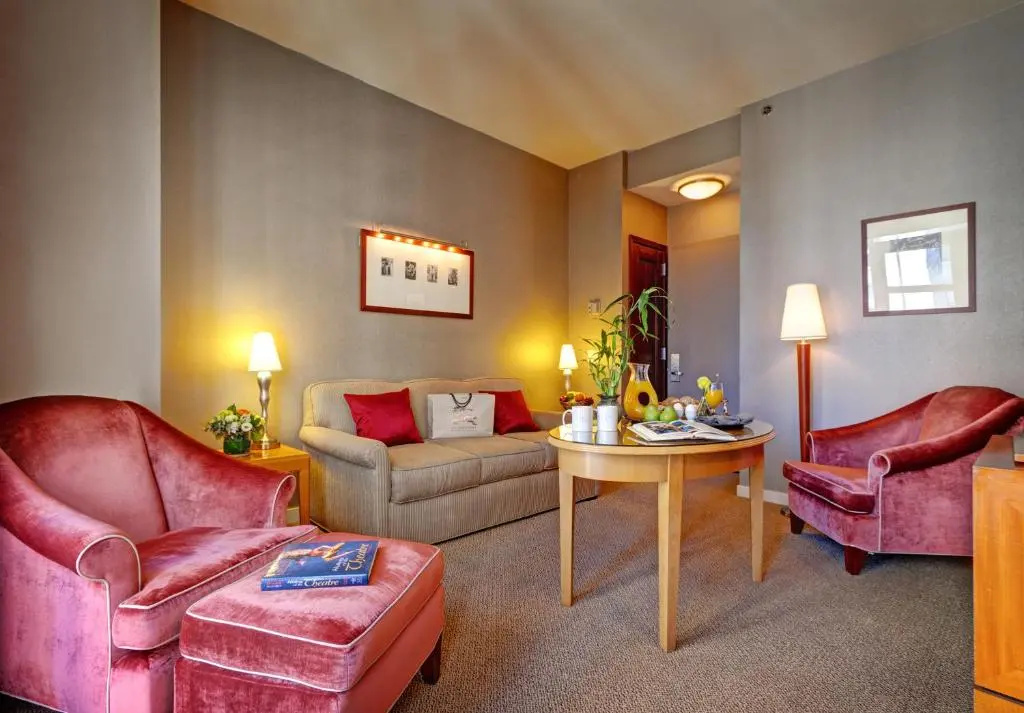 Suite with balcony