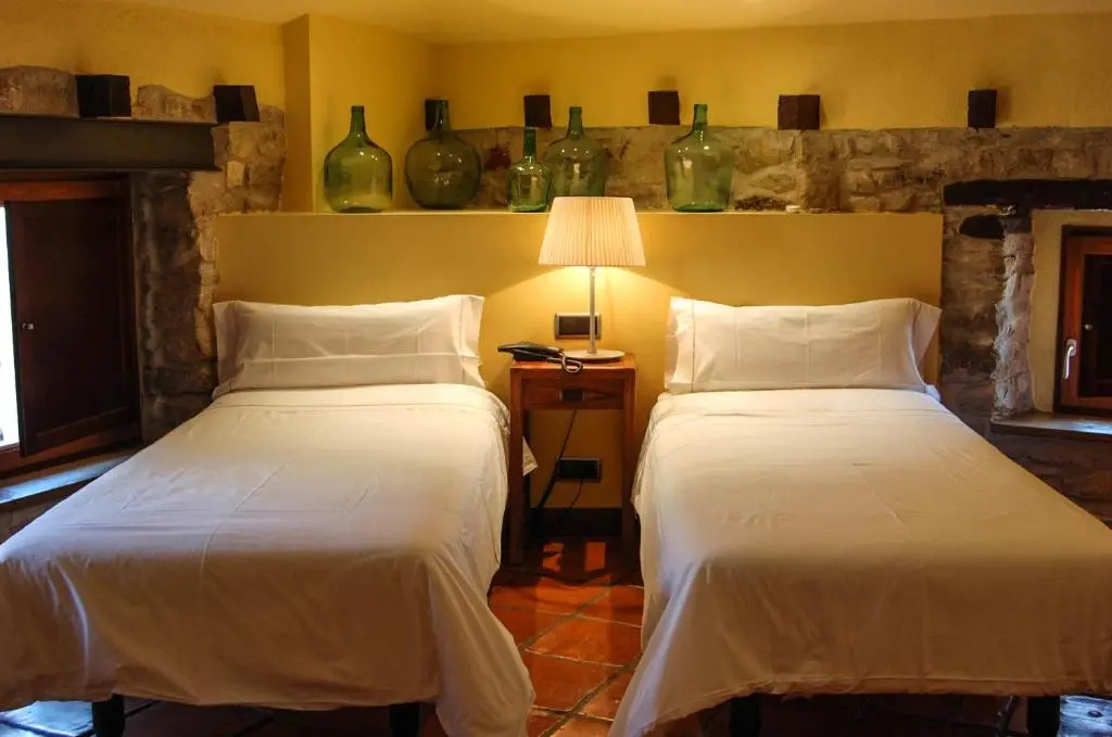 Hotel Rural Nobles De Navarra - Chambres