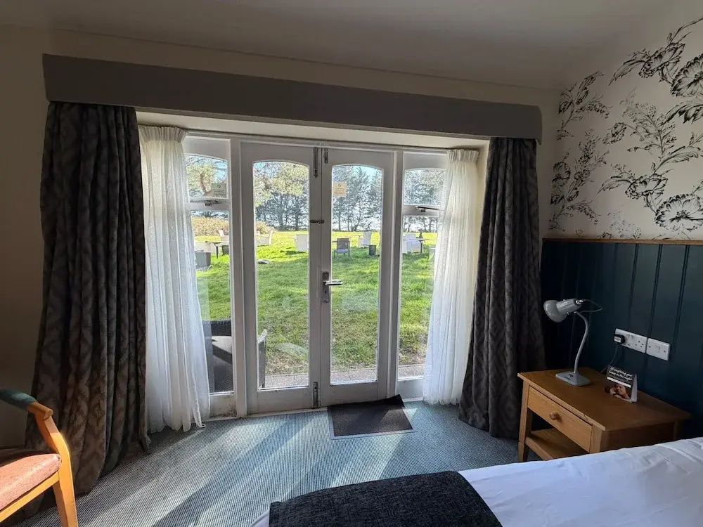 Standard Double room with garden view (full double bed)