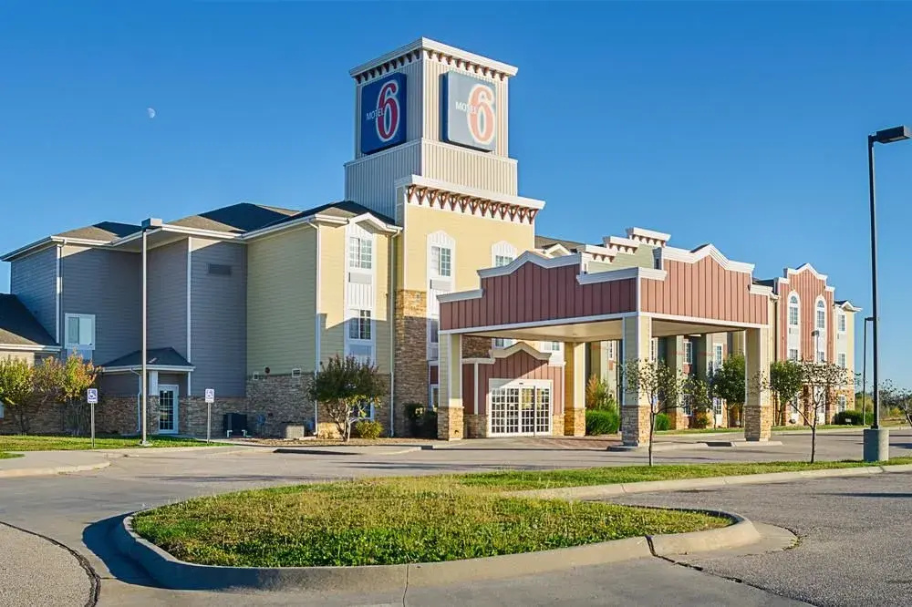 Sleep Inn & Suites