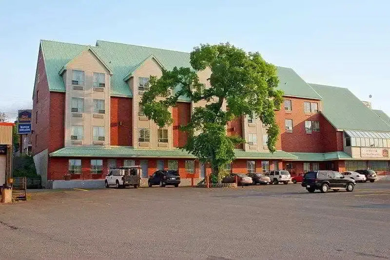 Best Western Plus Manoir Adelaide
