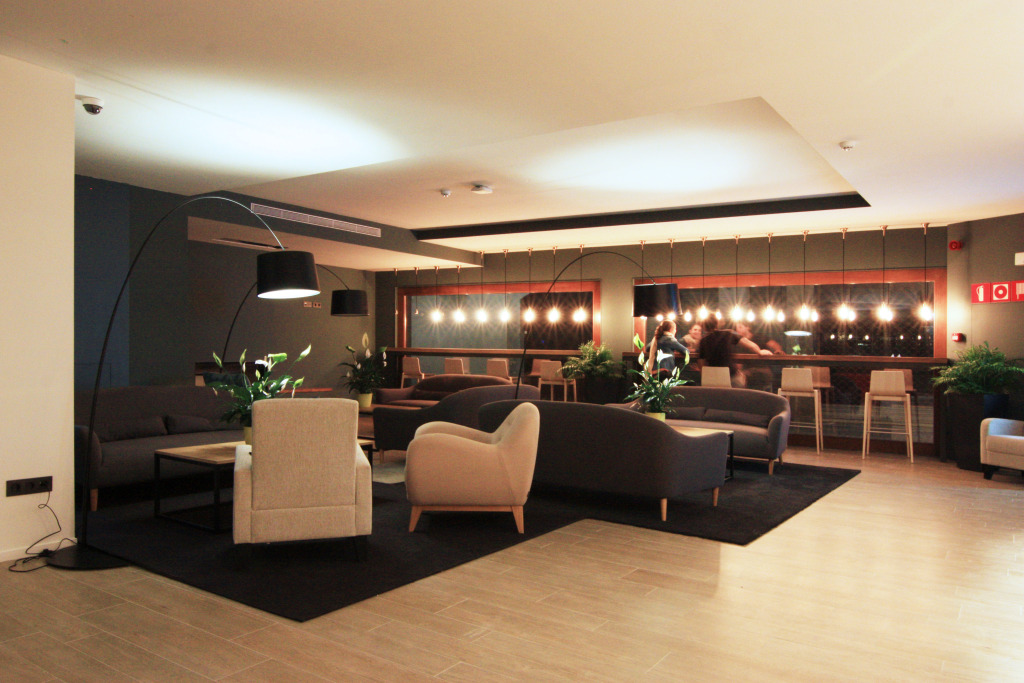 Hotel Raval de la Mar by null