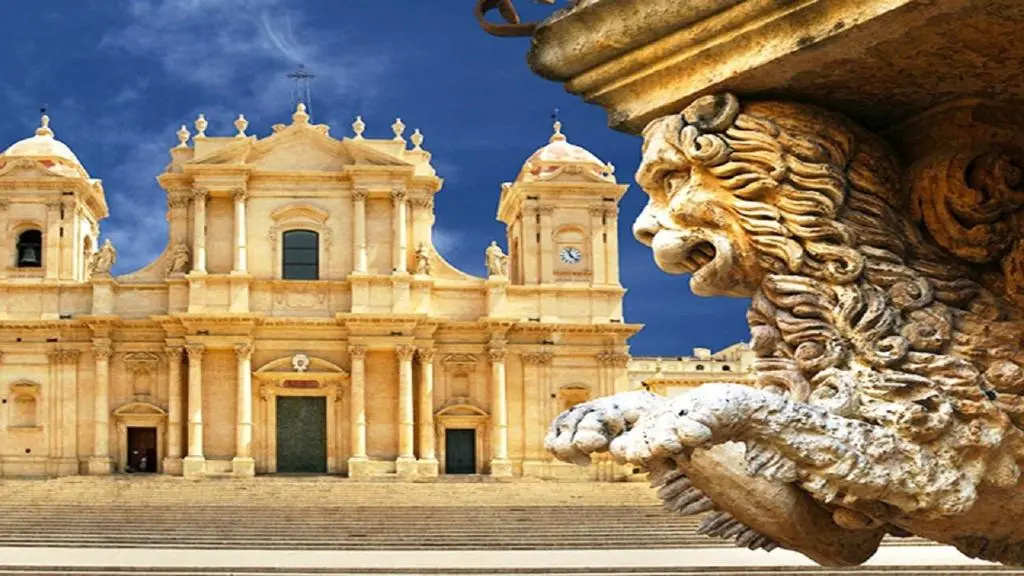 LA CASA DEI LIMONI CON PISCINA Noto