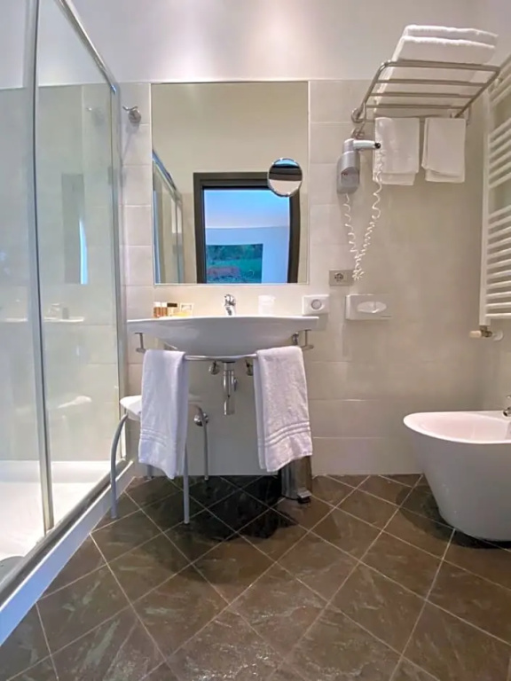 Card International Hotel - Chambres