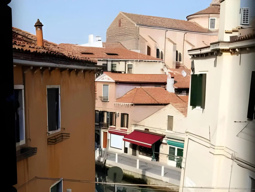 Venice Apartments