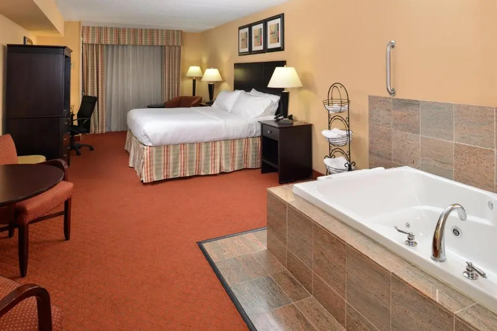 Holiday Inn Martinsburg by IHG - Chambres