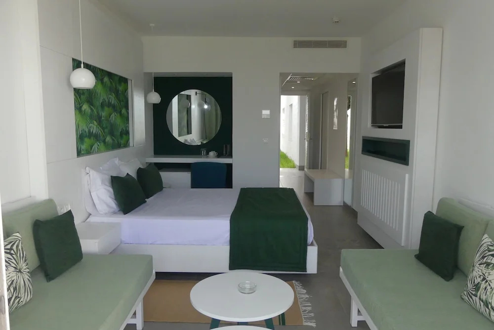 Standard Family room with partial sea view