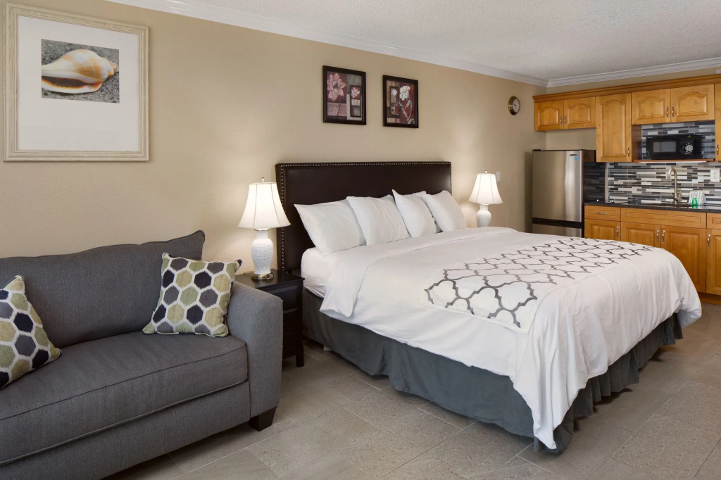 Island Inn Beach Resort - Général