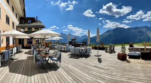 Beach & Waterfront