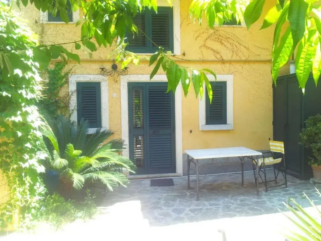 2 Bedrooms Cottage