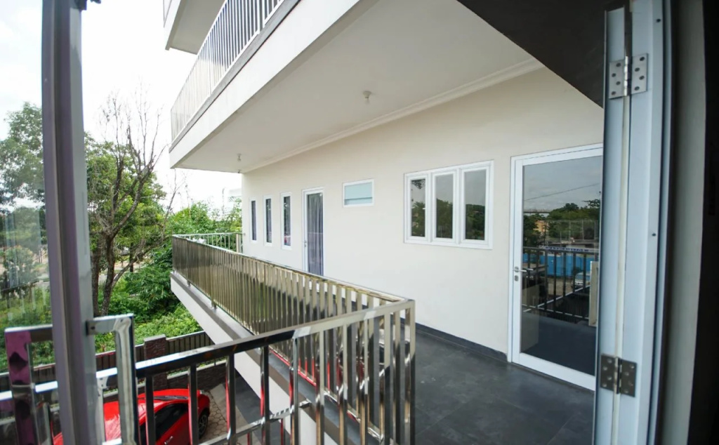 Balcony & Terrace