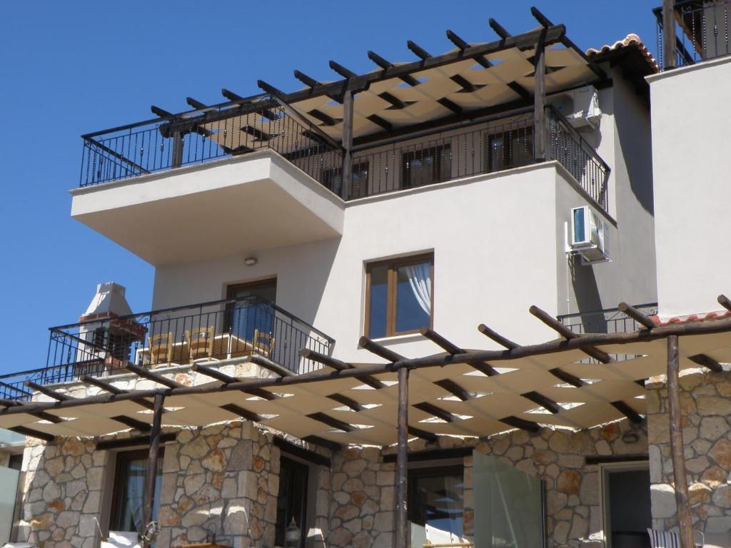 Koumaros Villas