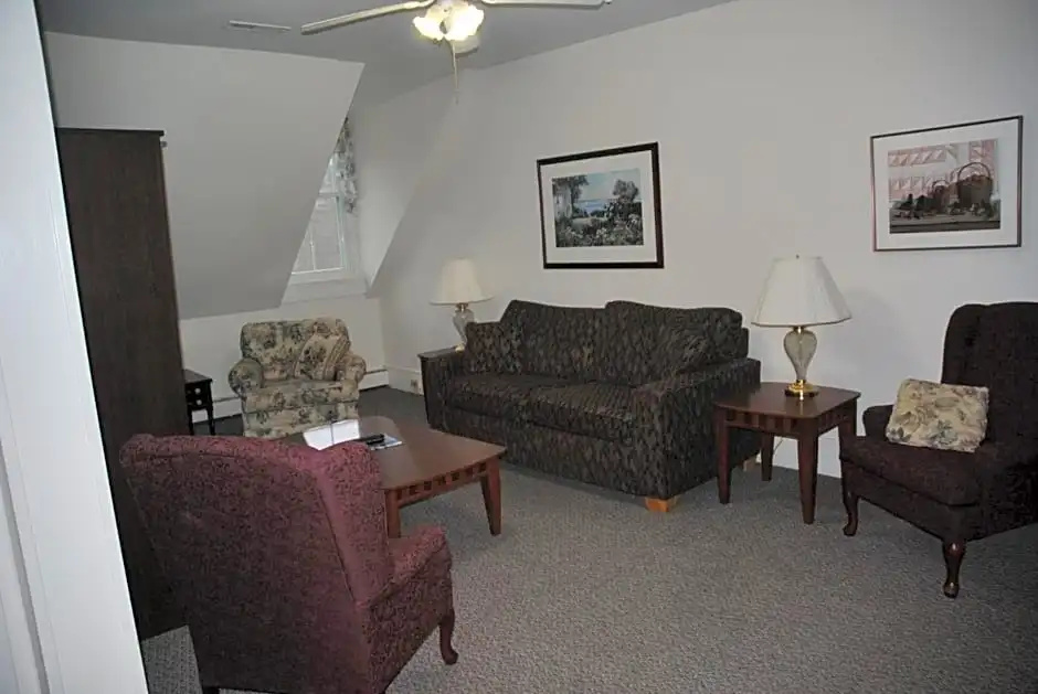 3 Bedrooms Suite