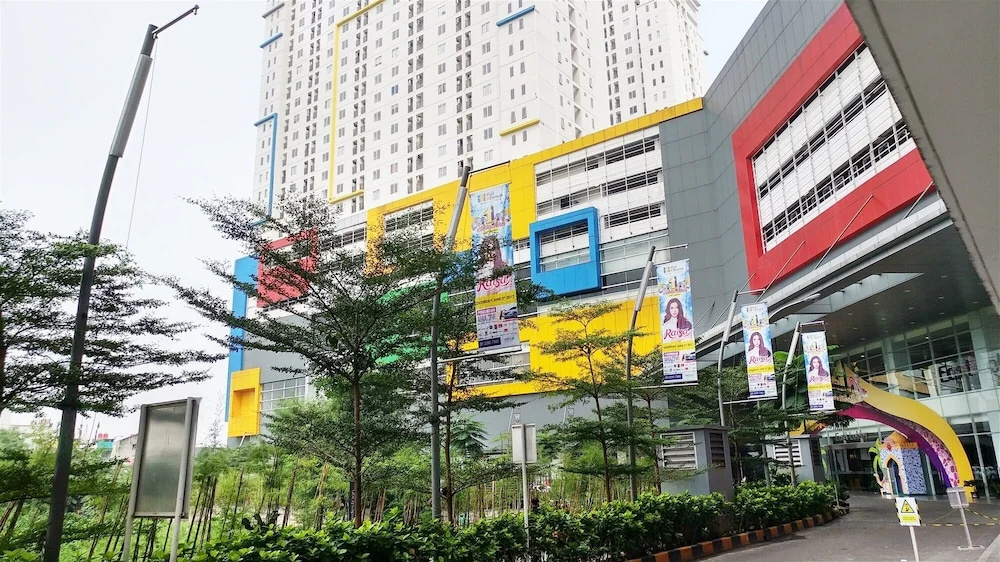 Nice And Fresh 2Br At Bassura City Apartment