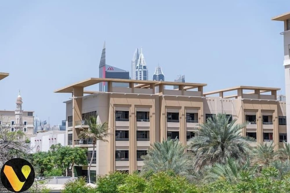 Vogue | The Greens near Emirates Mall | Ski Dubai