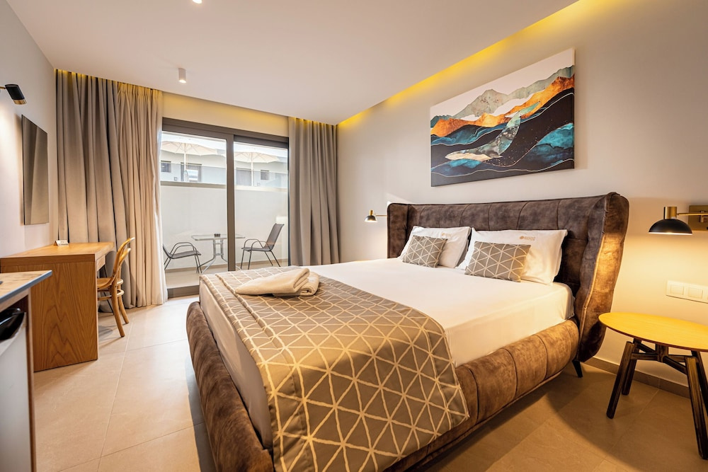 Economy room