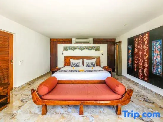 4 Bedrooms Villa