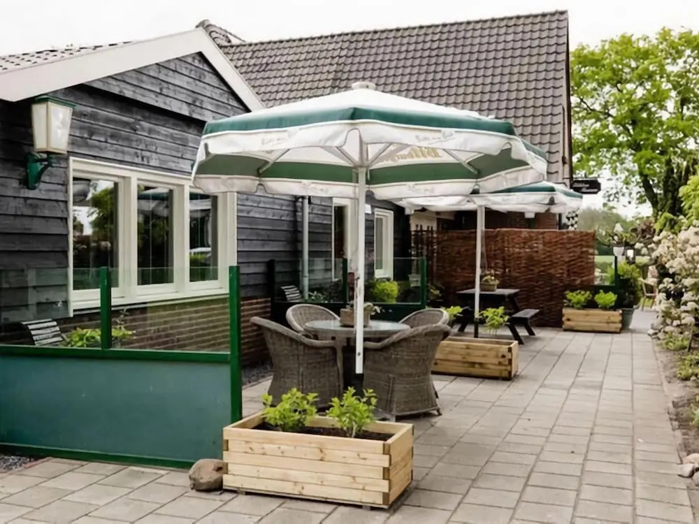 Rural Holiday Home With Large Terrace