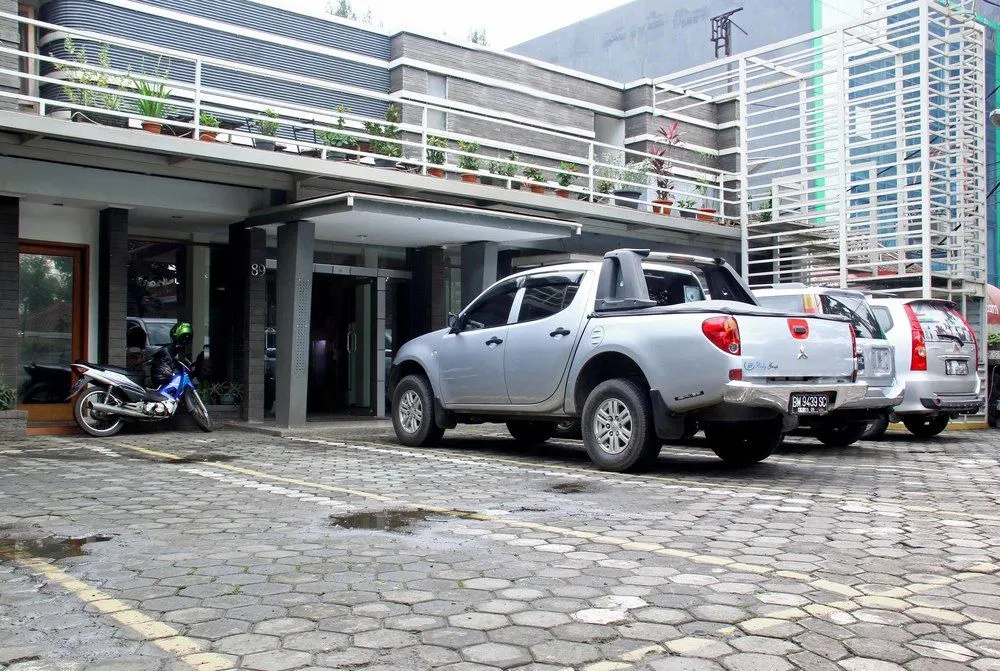 佩拉贾沛璜 2 号瑞德多兹酒店(RedDoorz @ Pelajar Pejuang 2) - Général