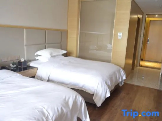 Deluxe Double room (full double bed)
