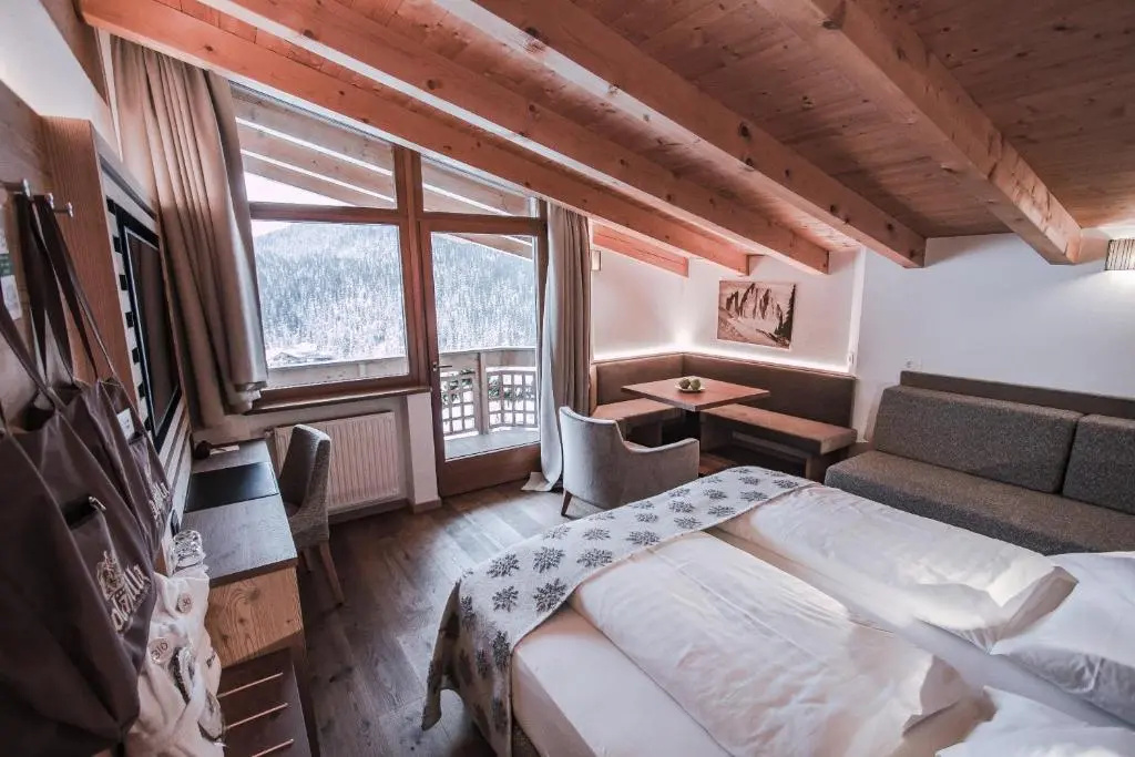 Standard Double room (full double bed)
