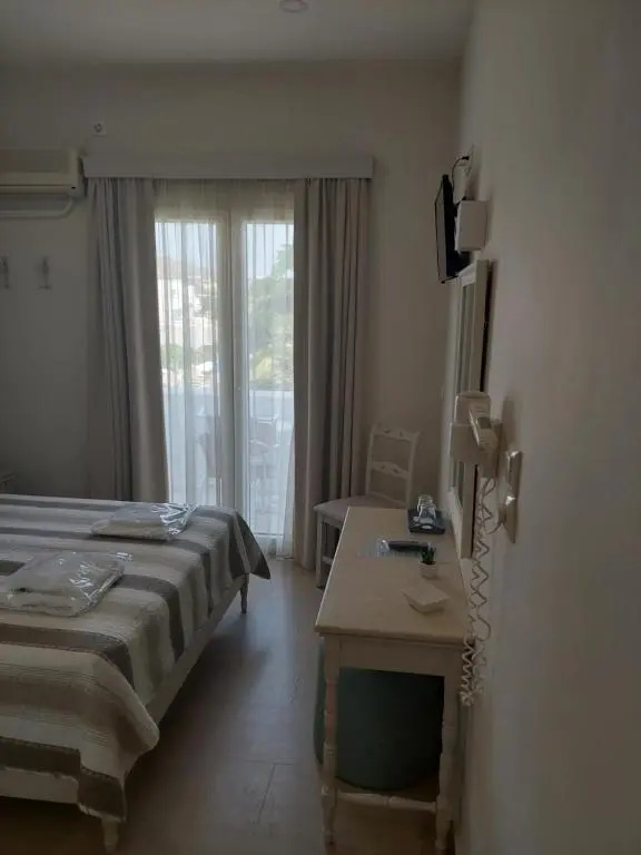 Economy room
