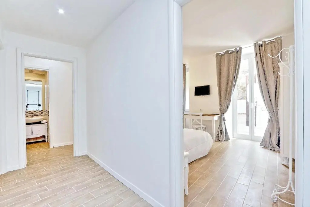 Standard Double room with garden view (full double bed)