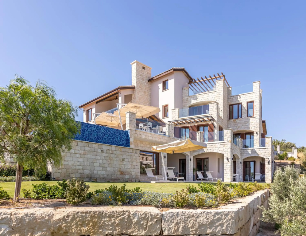 Villa Elea, New Deluxe Golf Villa at Aphrodite Hills - 5 Bedrooms, 7 Bathrooms
