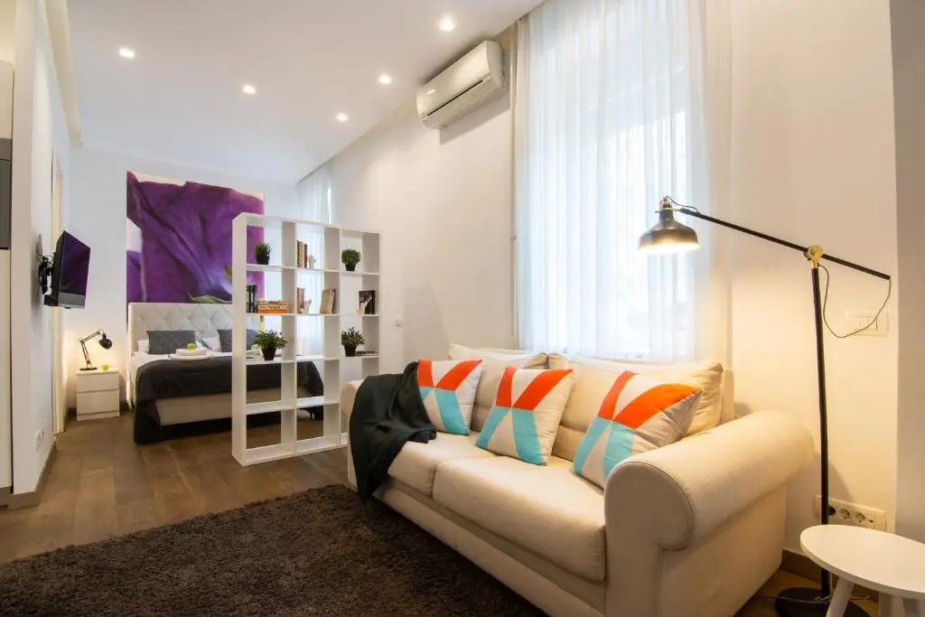 Deluxe Double Studio full double bed