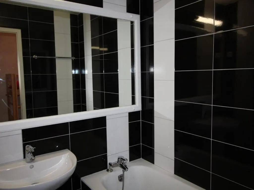 Afficher la photo 7 — Appartement Auris, 2 pièces, 8 personnes - FR-1-297-101