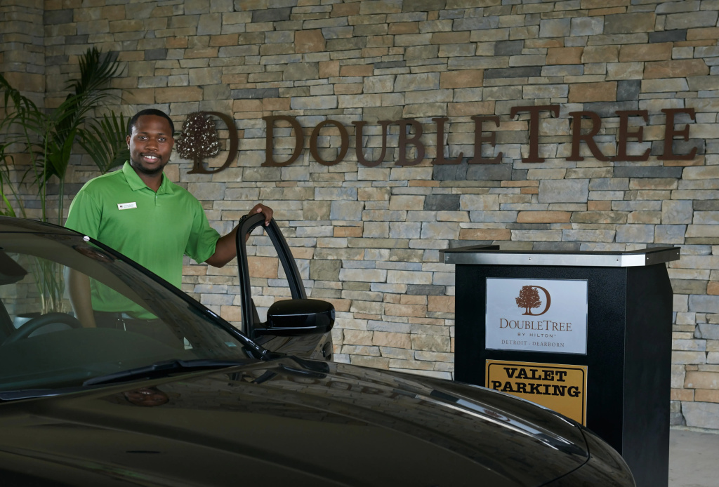 DoubleTree by Hilton Detroit - Dearborn - Général