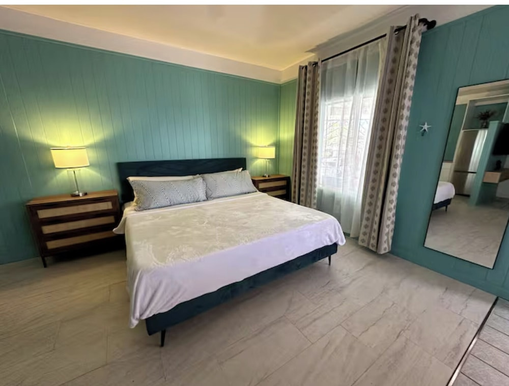 Double Studio with pool view (full double bed)