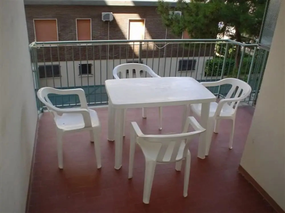 Beachfront Stay 50m From the sea With Balcony