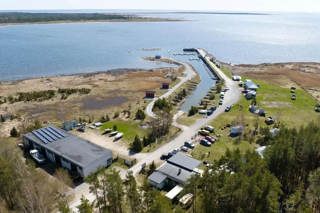 Beach & Waterfront
