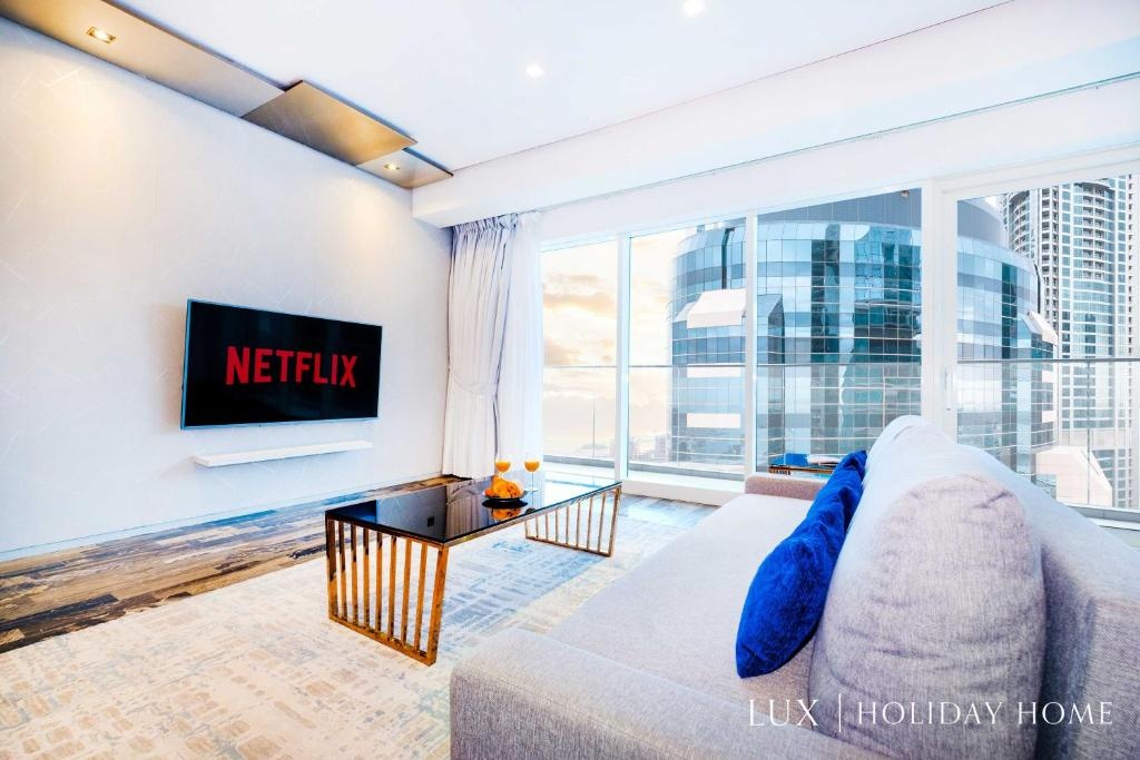 LUX - Lavish Suite with Full Palm Jumeirah View 2 — фото
