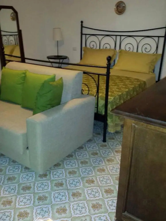 Standard Double room with balcony (full double bed)