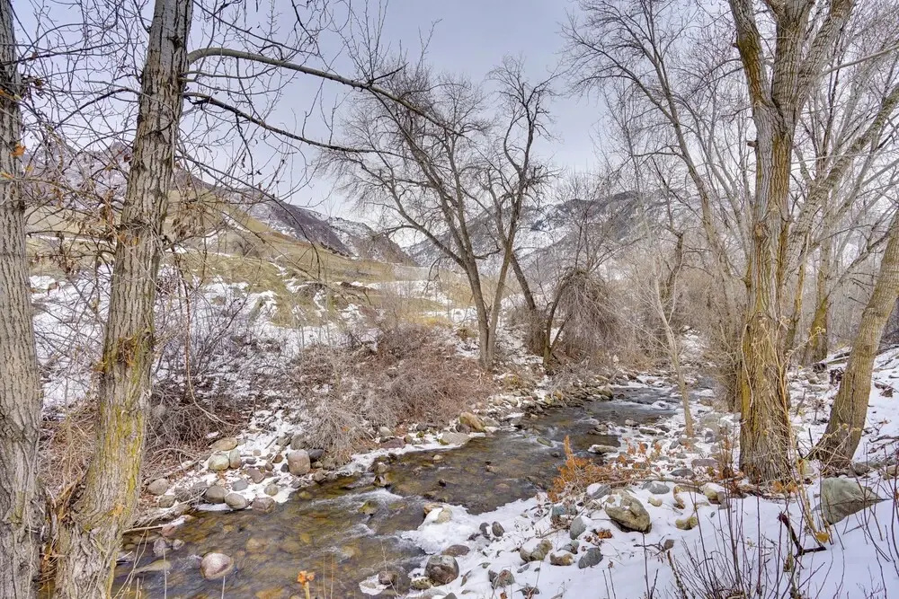 15 Mi to Slc: Riverwalk Suite w/ Mtn Views