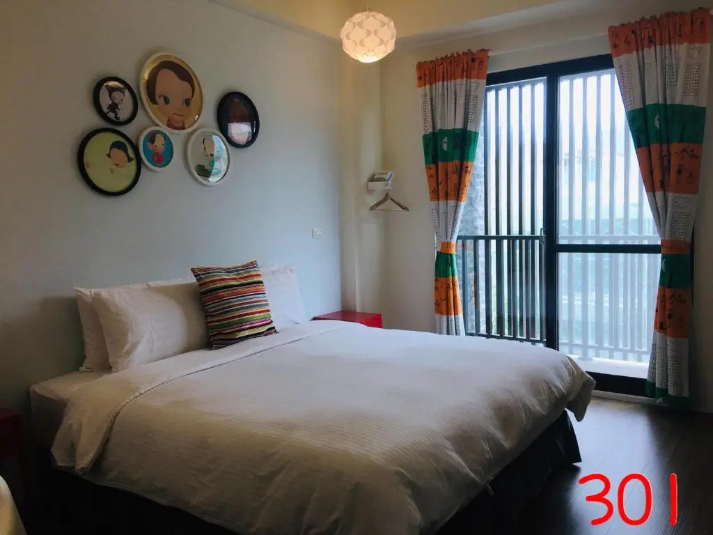 Standard Double room with mountain view (full double bed)