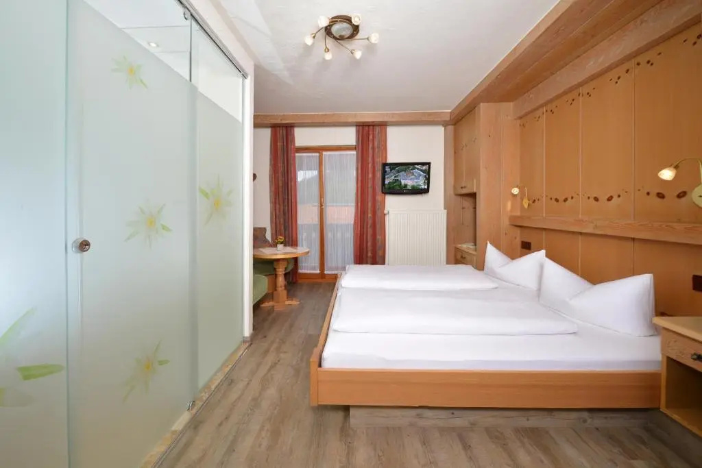 Hotel Edelweiß - Chambres