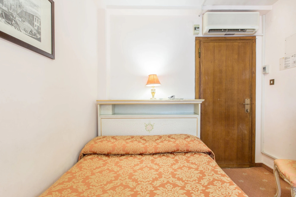 Hotel Ambassador Tre Rose - Général