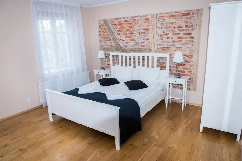 Standard Double room with balcony full double bed