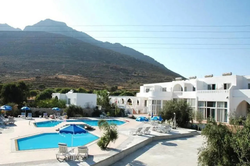 Eristos Beach Hotel - фото 8