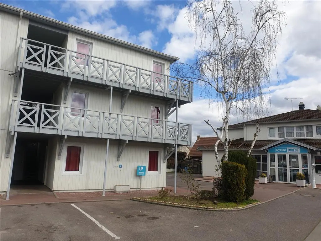 Voir la photo 1 — Kyriad Direct Acheres