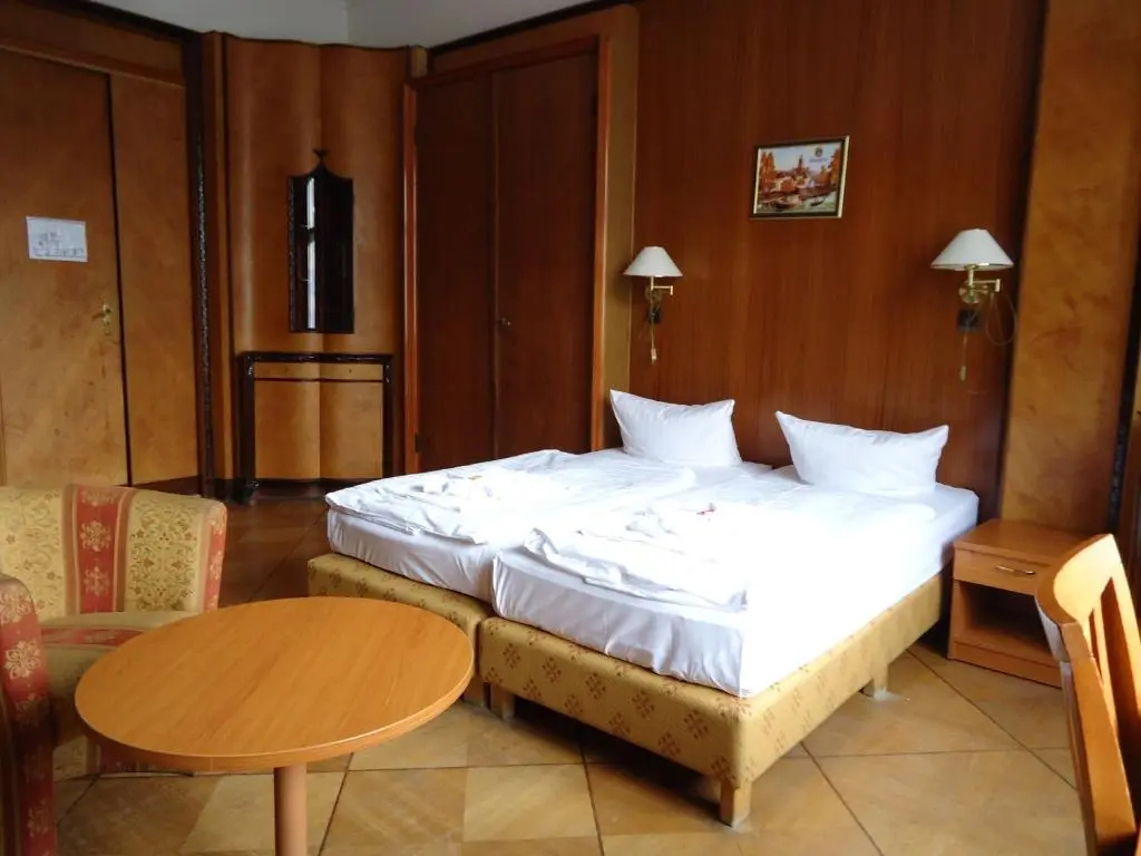 Standard Double room (full double bed)