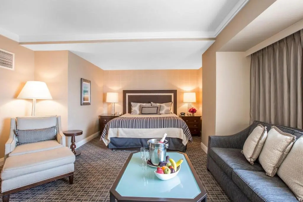 Omni Los Angeles Hotel at California Plaza - Chambres